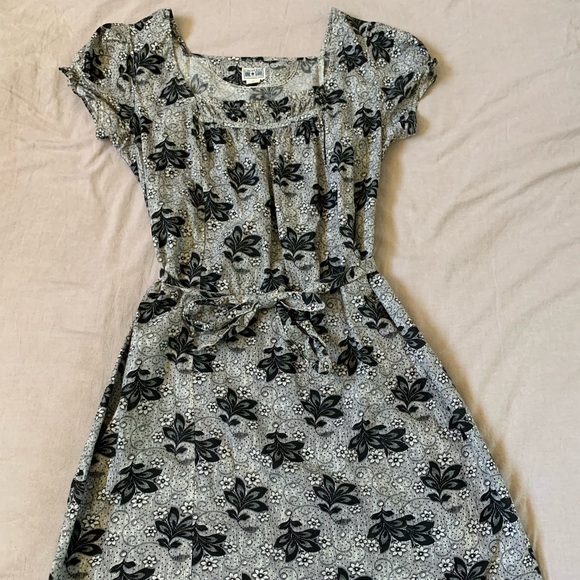 Vintage Floral Converse Mini Dress - Picture 3 of 8